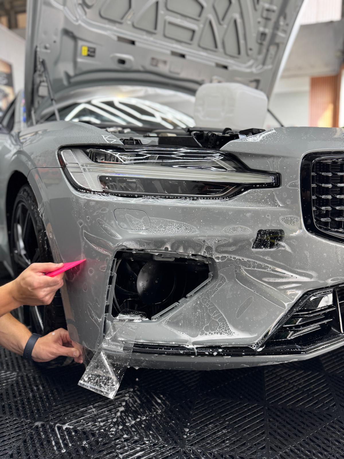 FULL BODY PPF POŁYSK - ŚREDNI SAMOCHÓD